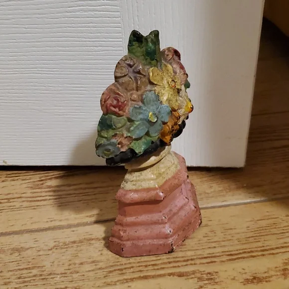 Vintage Cast Iron Flowers in Urn Doorstop - Picture 5 of 9